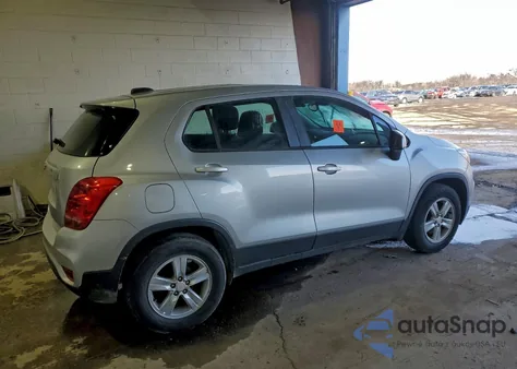 2019 Chevrolet Trax Ls from USA, damaged, VIN 3GNCJKSB4KL377156